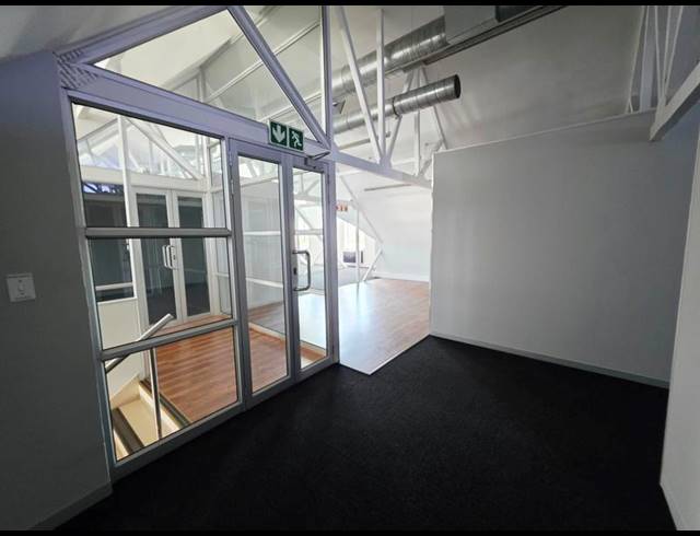 BUSINESS PROPERTY TO RENT IN FAERIE GLEN